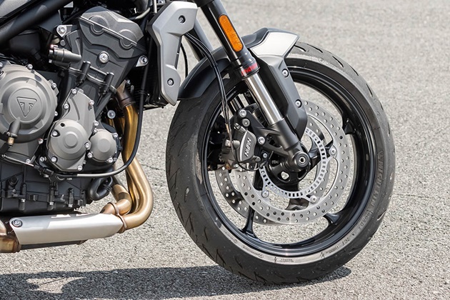 Triumph TRIDENT 660】水冷並列3気筒エンジンの“ちょうどいい