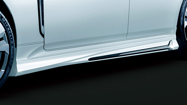 新型クラウン用 カスタマイズアイテムを発売 | MODELLISTA（モデリスタ）