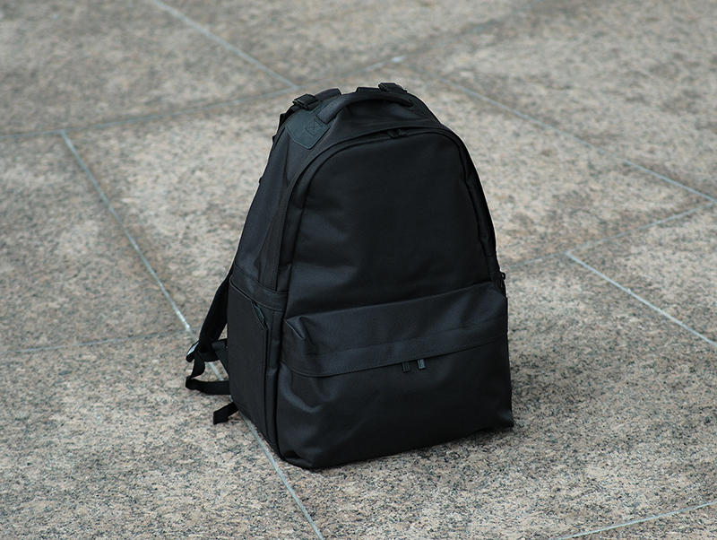 MONOLITHのシグニチャーモデル「BACKPACK PRO M」の普遍的な魅力とは
