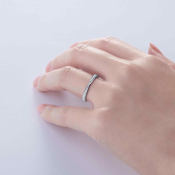 21WR74 | ダイヤモンドの結婚・婚約指輪 | MONNICKENDAM(モニッケンダム)