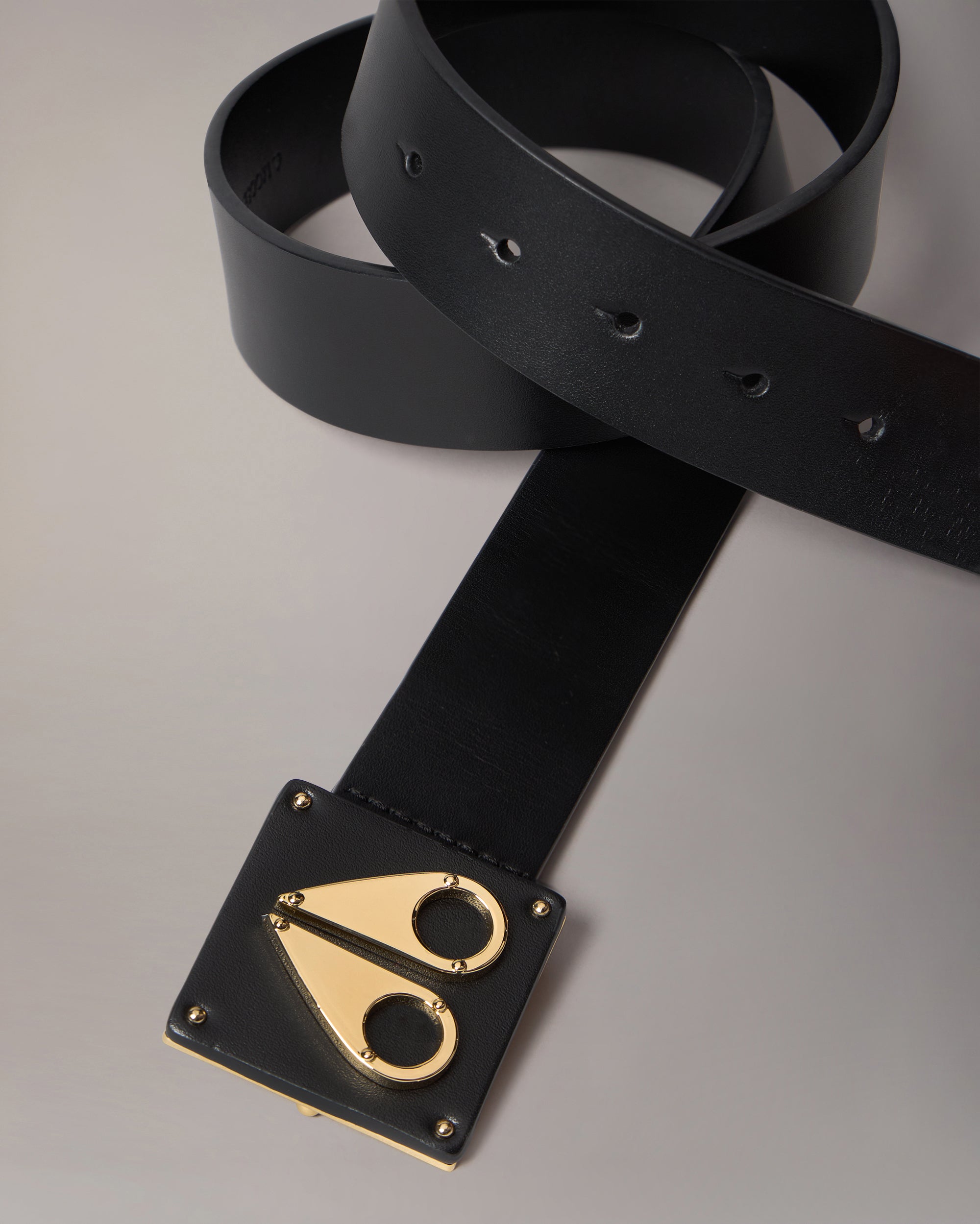 Gold Series Logo Icon Leather Belt | Moose Knuckles