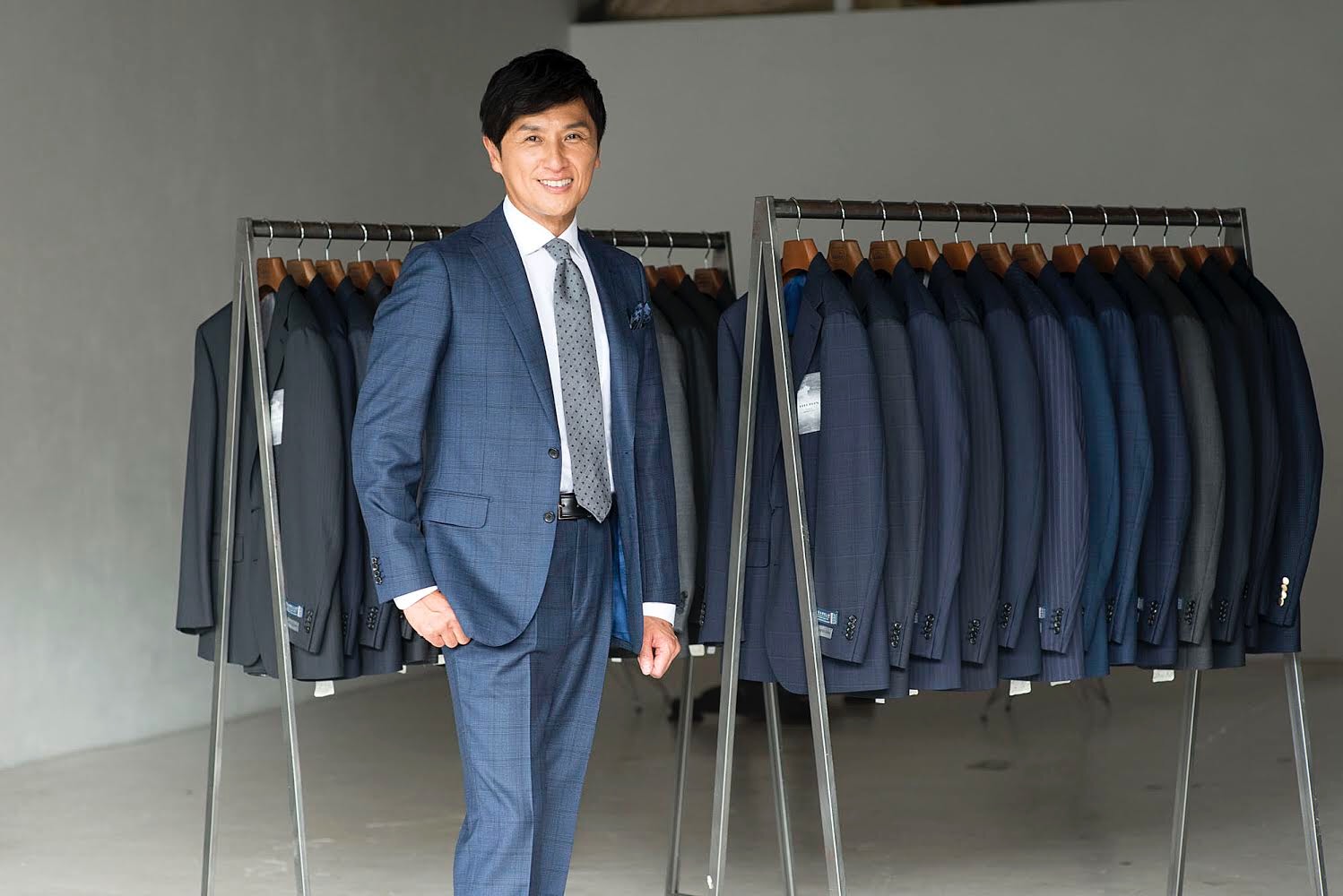 スーツ【GUABELLO】【戸賀 敬YA6 7万円