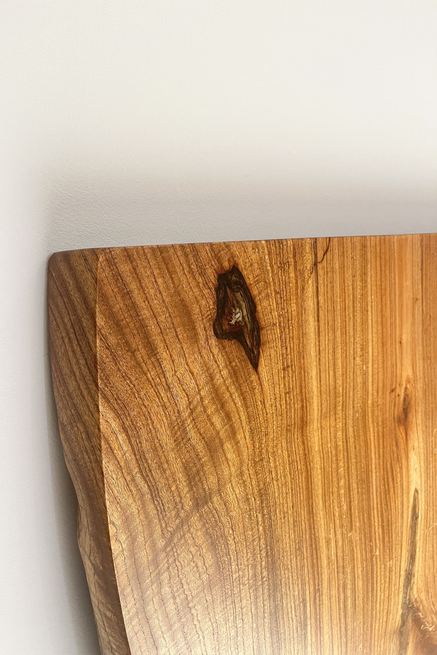 天然木 東京 新宿 東五軒町展示 モンキーポット材 一枚板 テーブル用天