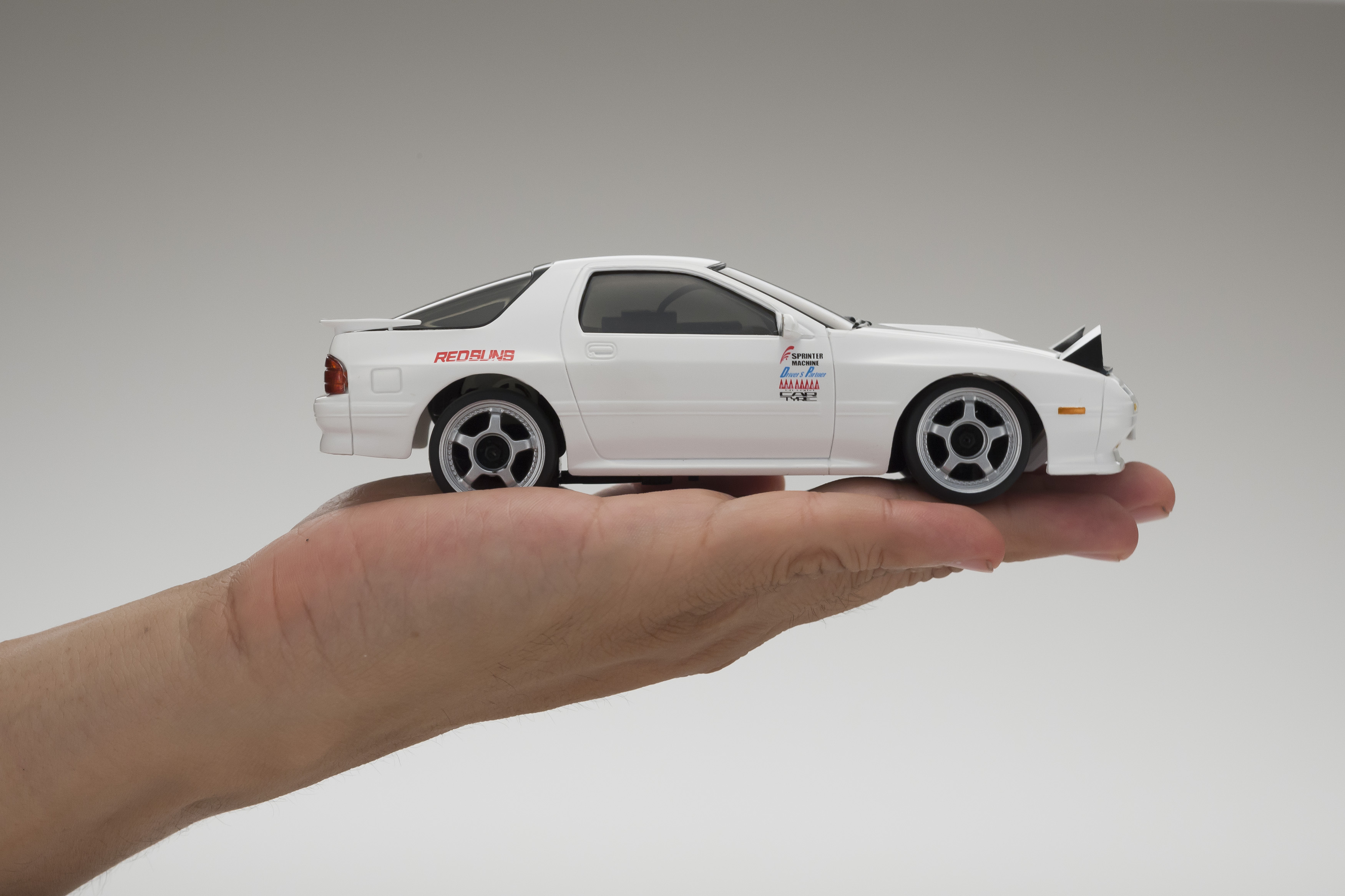 FIRST MINI-Z 頭文字D サバンナ RX-7 FC3S