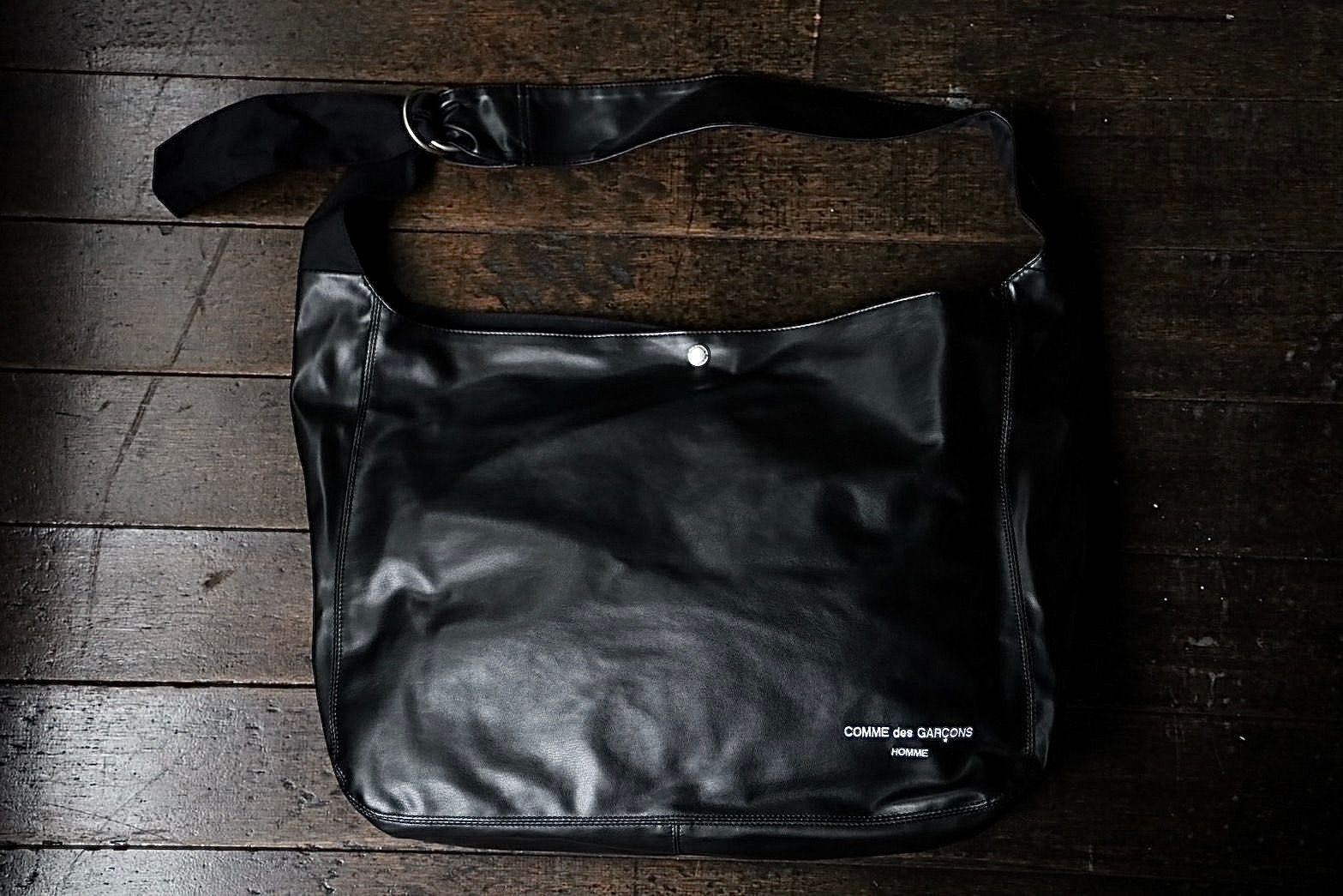 COMME des GARCONS HOMME - コムデギャルソンオム24AW 合皮ショルダー