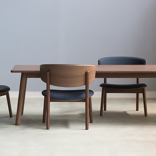 RITZ LOW DINING TABLE(幅140cm × 奥行80cm)の通販 / マスターウォール