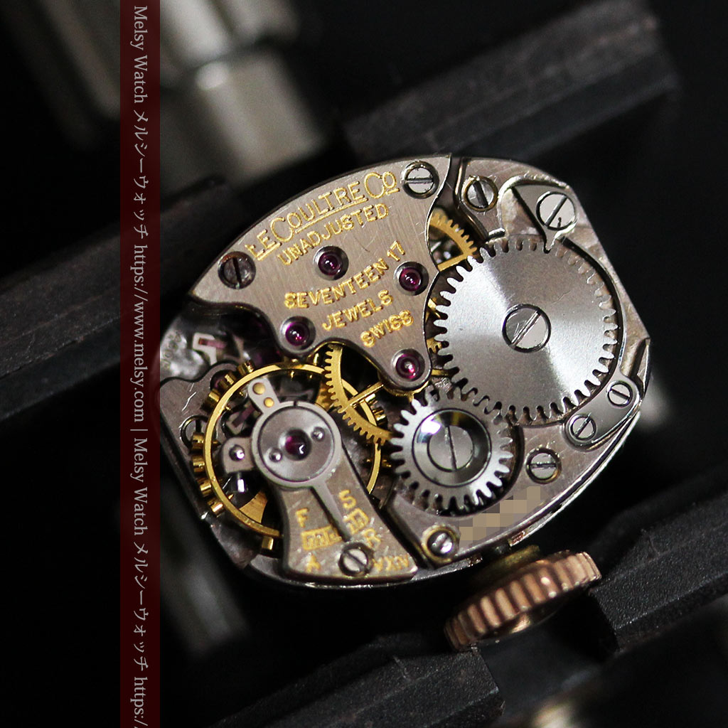 ジャガールクルトのローズ色の女性用アンティーク腕時計 【1940年頃】