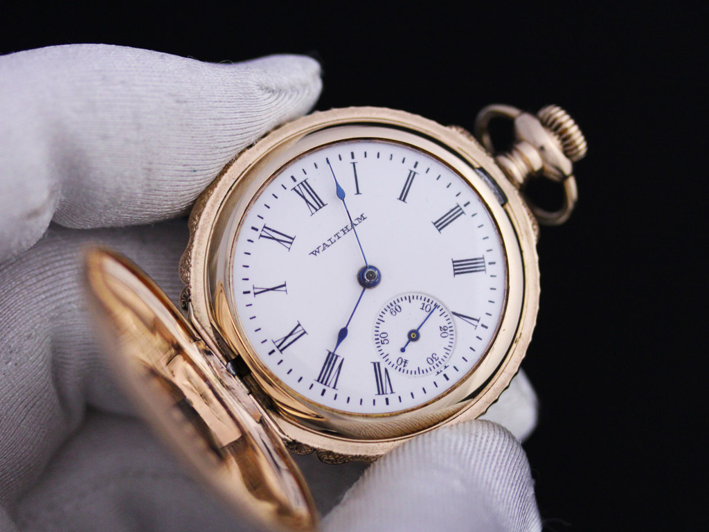 ウォルサム アンティーク懐中時計 花と盾 【1907年製】