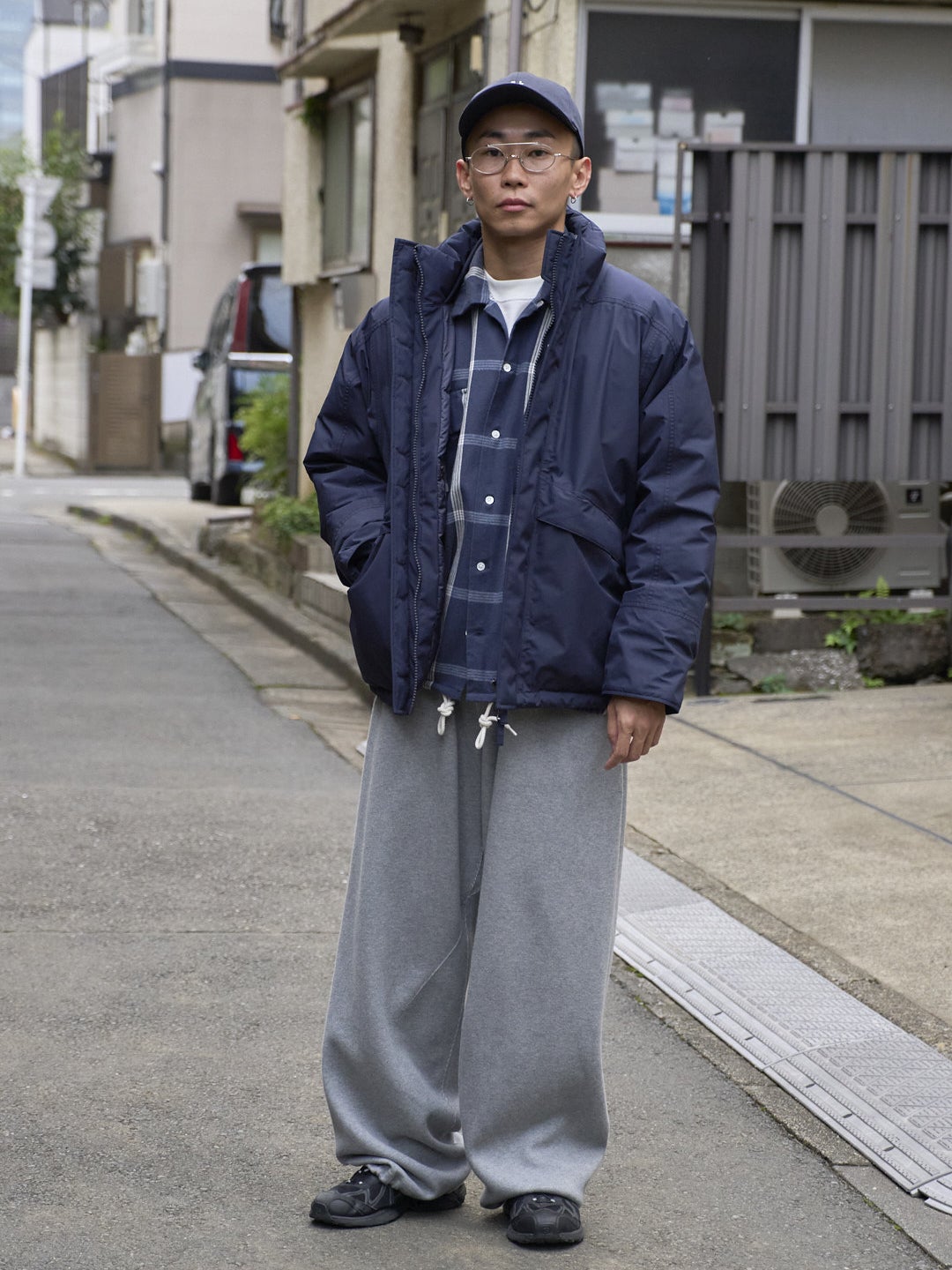 ゴアテックス搭載＆光電子®。スペック・ルックスともに最強のネイビー