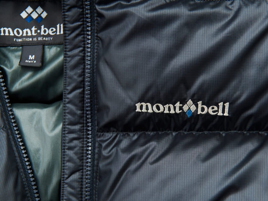 Gallery]「モンベル」のいま買うべきコスパ最高“黒ダウン”7選。1万円