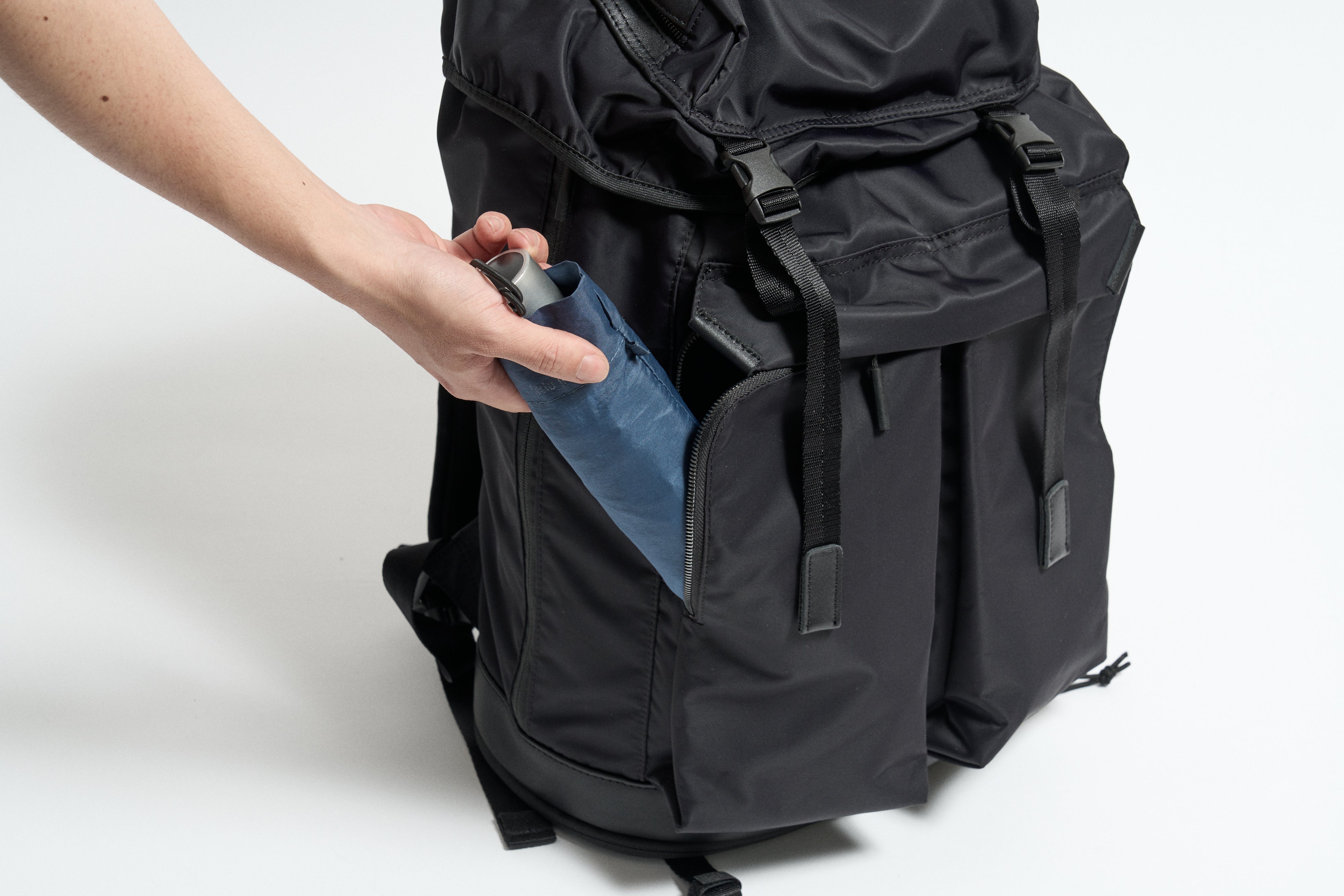 公式】UNDERTHESUN TOTHECORE バックパック 50122-00 ドラマ着用