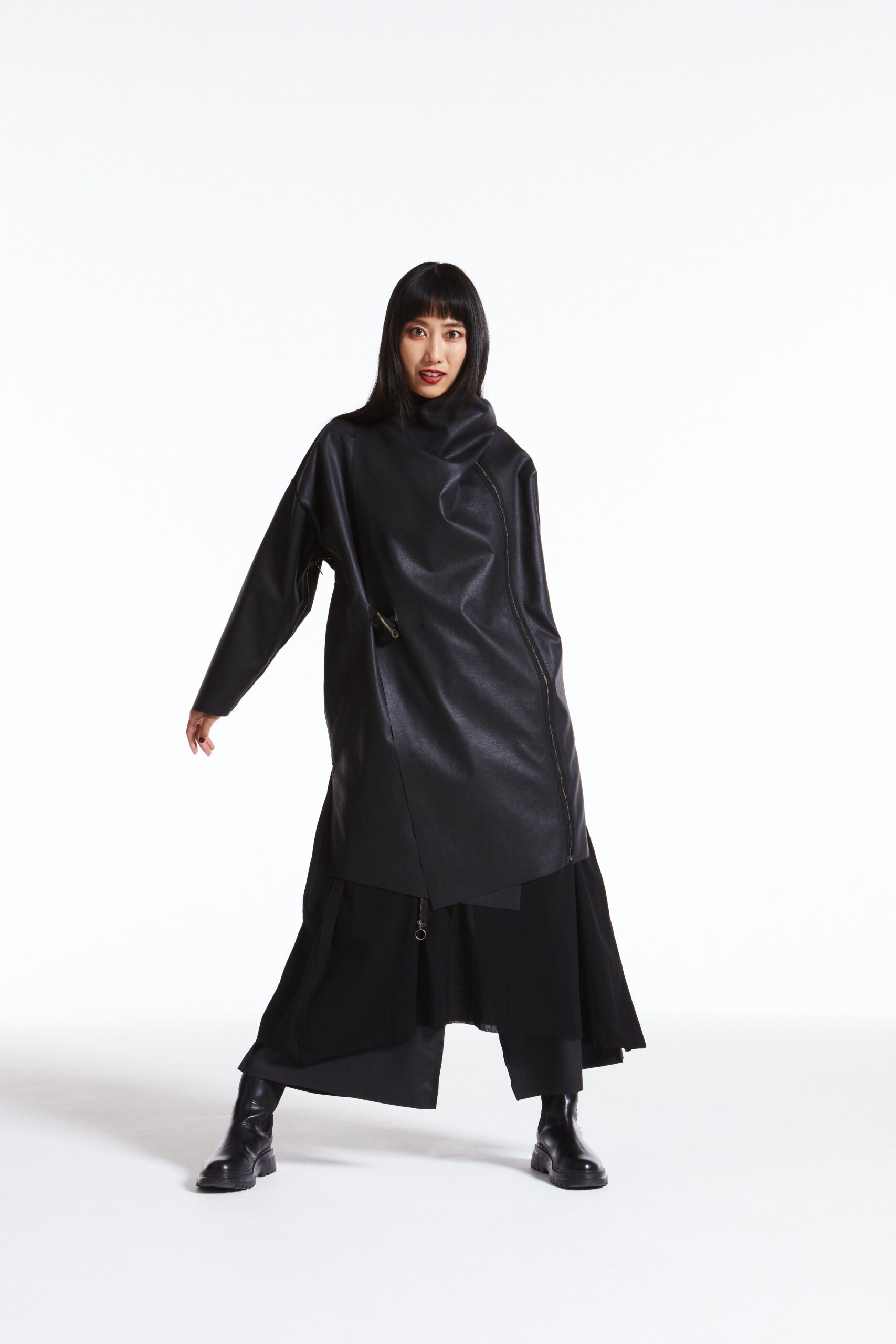 COAT STOLE | ミハイルギニスアオヤマ｜着るアートストール