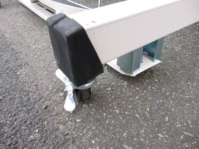 工業用ミシンの脚