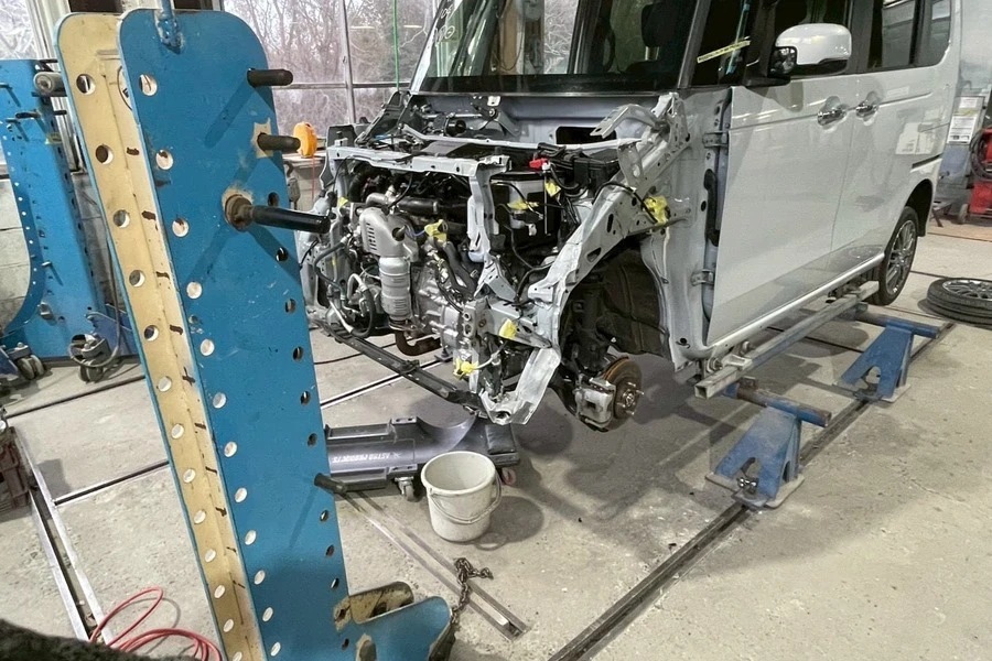 N-BOX カスタム・ターボ4WD 修復歴車の不安を解消｜自社鈑金塗装の修理