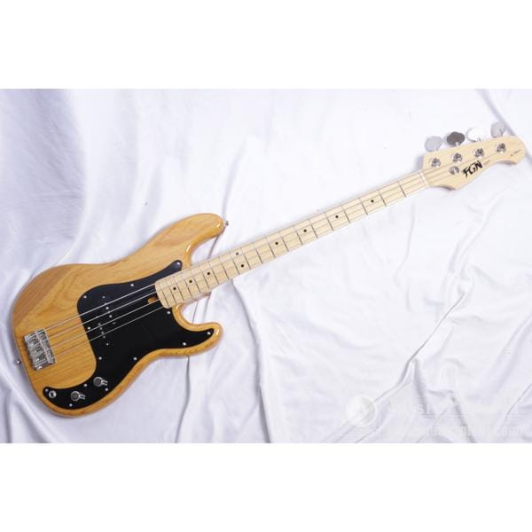 Fender Artistシリーズ プレシジョンベースDuff McKagan Precision