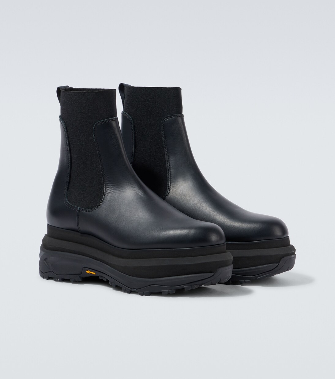 Leather Chelsea boots in black - Sacai | Mytheresa