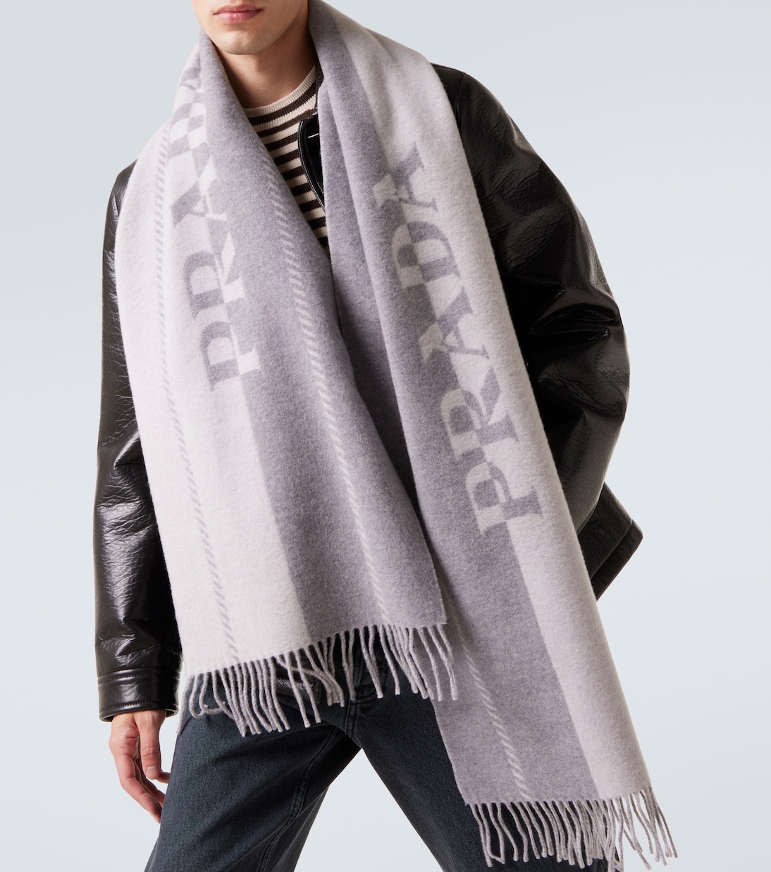 Logo wool scarf in grey - Prada | Mytheresa