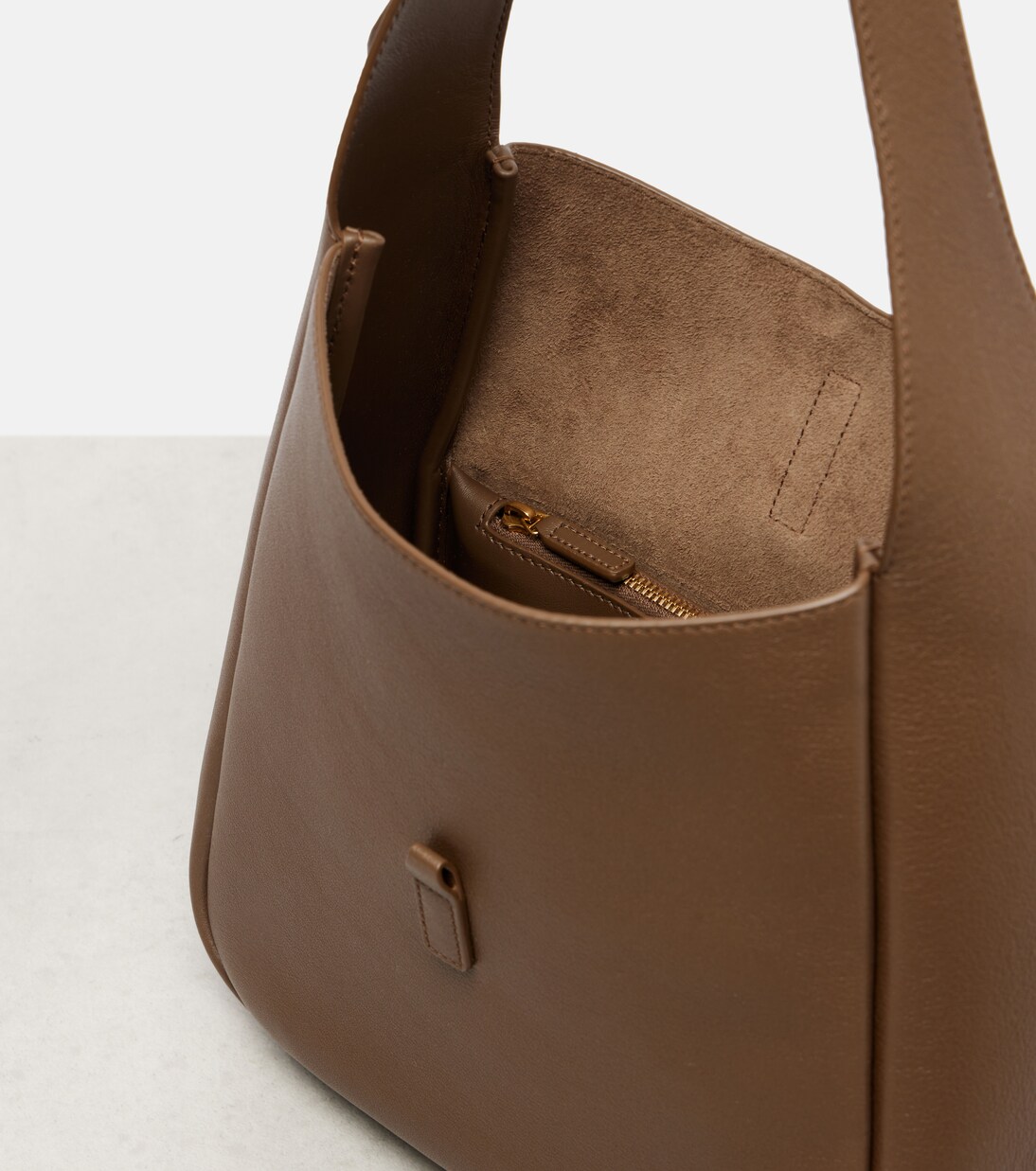 Le 5 à 7 Supple Small leather shoulder bag in brown - Saint