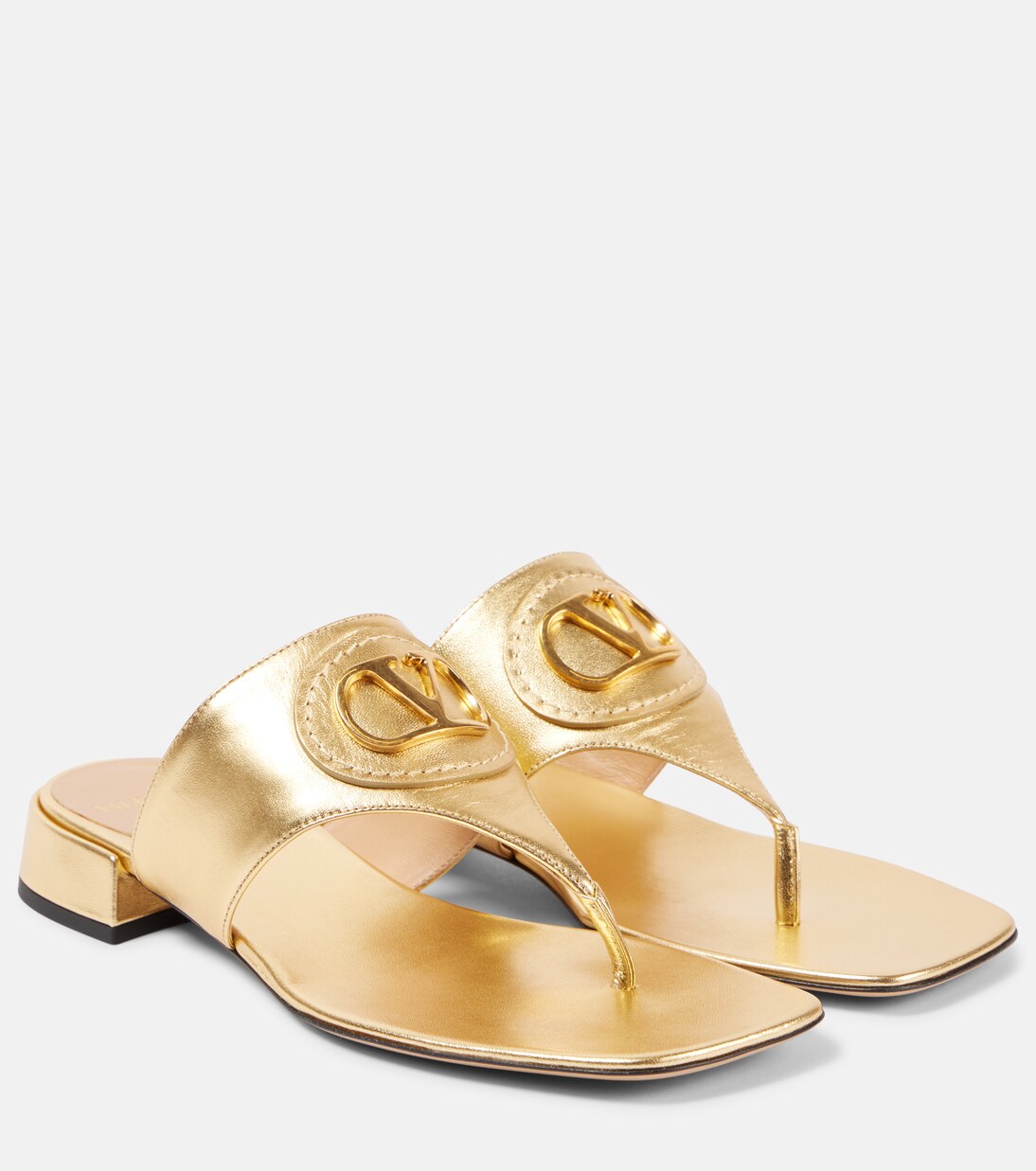 VLogo Signature metallic leather thong sandals in gold - Valentino
