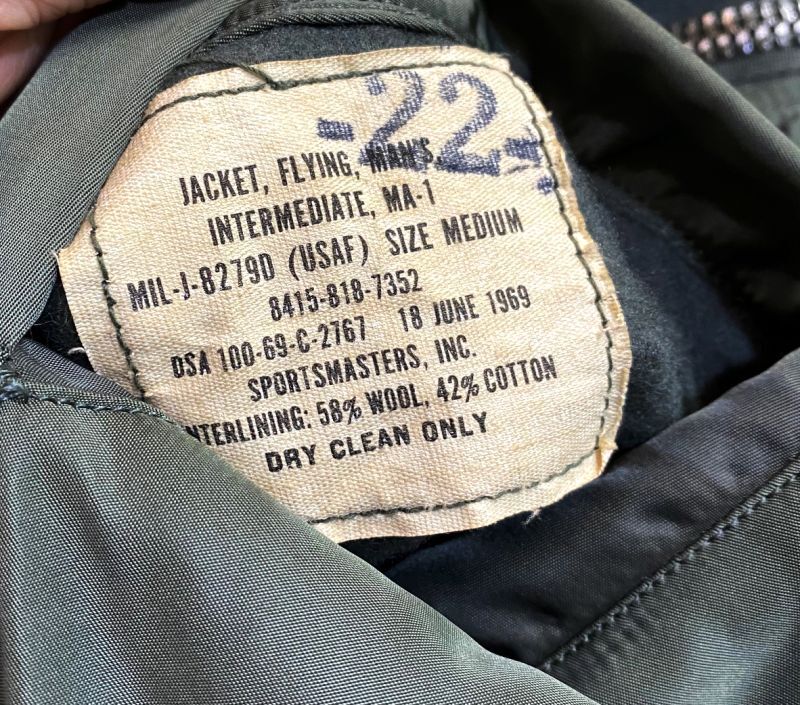 60's【ビンテージ】【米軍実物】USAF 【アルファ製造】【MA-1】【8279D