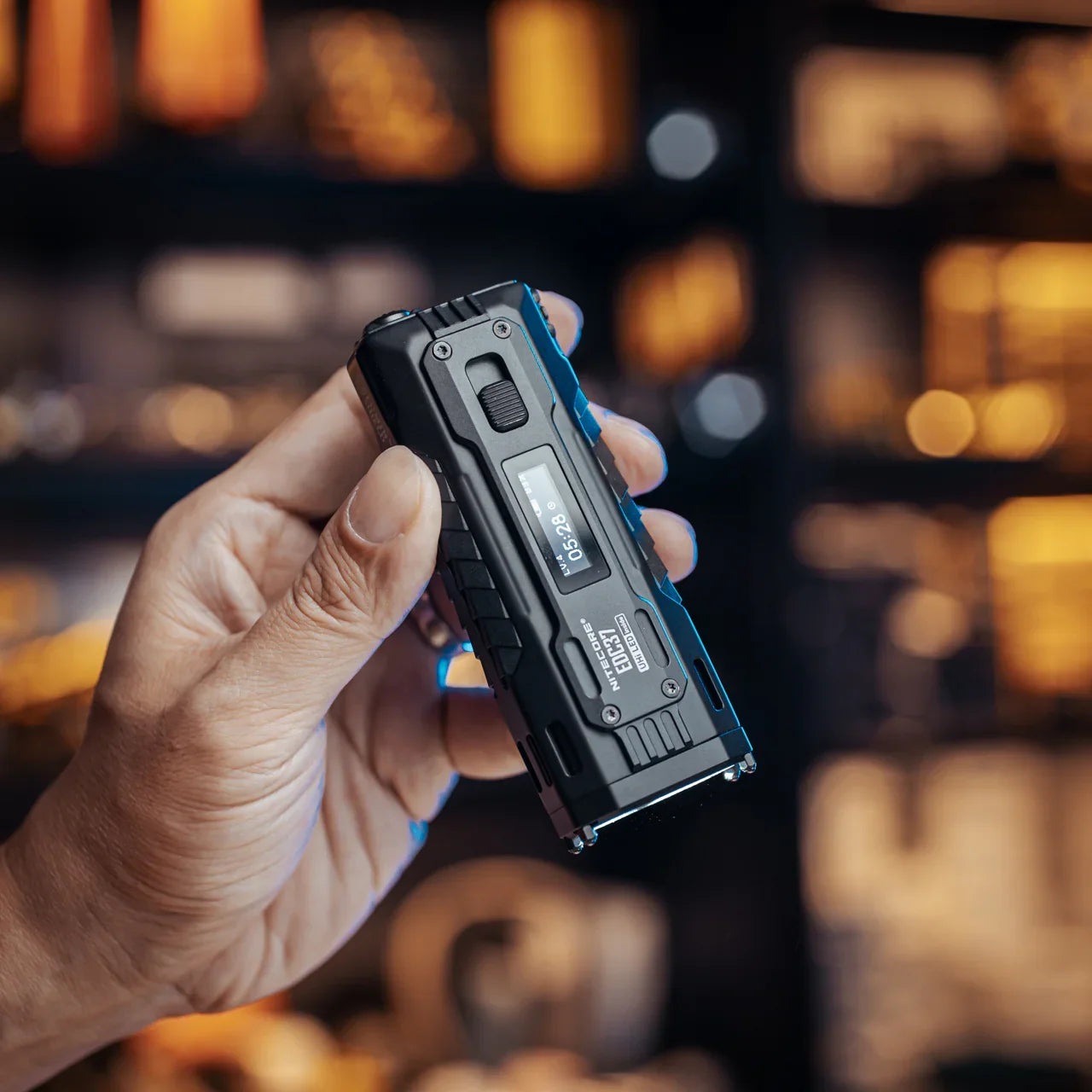 EDC37 - 8000 lumens – Nitecore Singapore