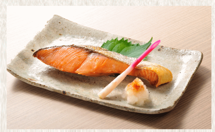 本造り鮭 半身(10切)【きー631】 本造り鮭｜新潟たけうち