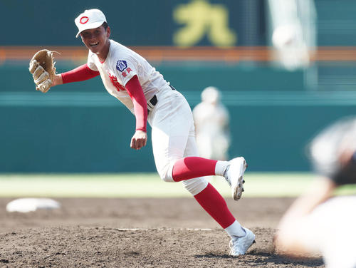 甲子園】智弁学園・田近楓雅、チェンジアップで2桁奪三振 奈良代表で
