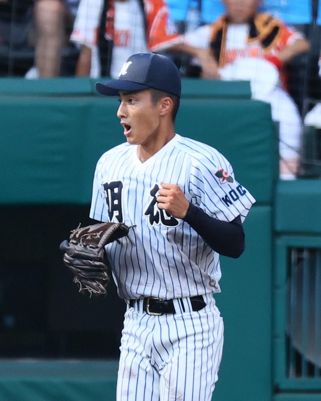 甲子園】明徳義塾快勝 2年生左腕池崎安侍朗が95球マダックス完封 高知
