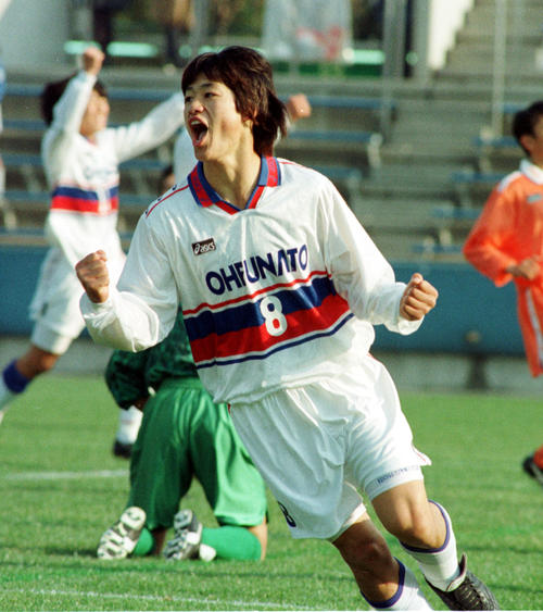 小笠原満男が引退、鹿島ジーコ魂の継承者／写真特集 - サッカーライブ