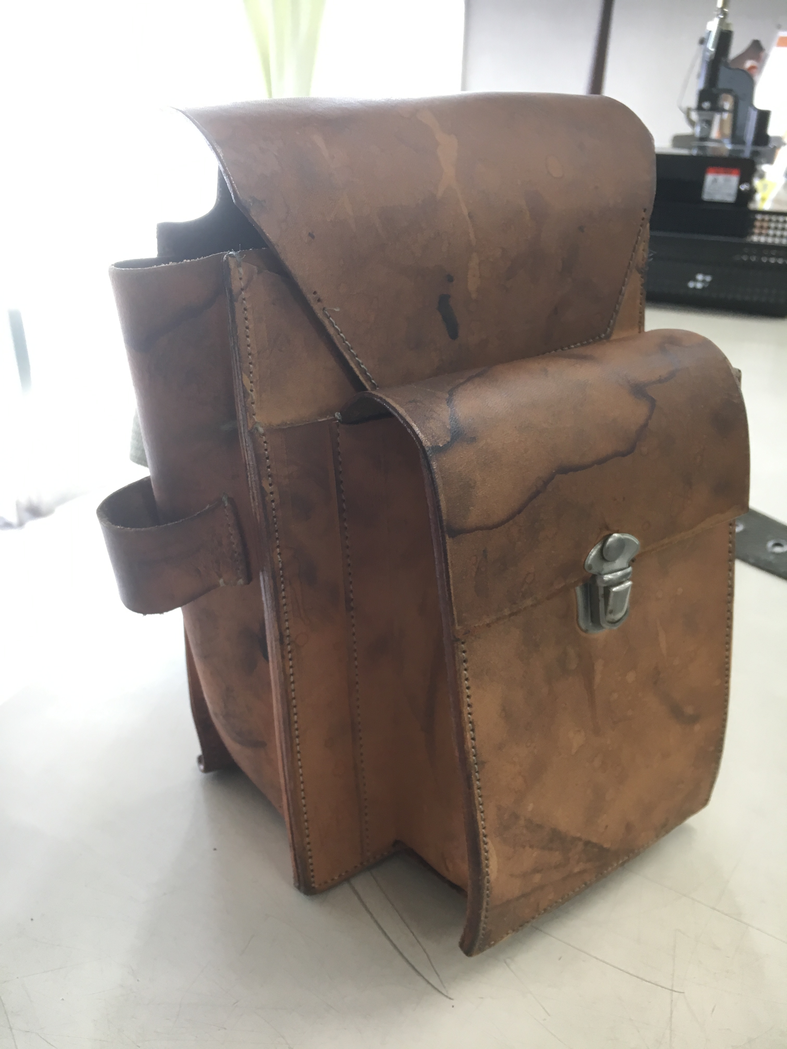 NIPPY公式】レザークラフト、レベルアップ！（革漉き編） | NIPPY BLOG