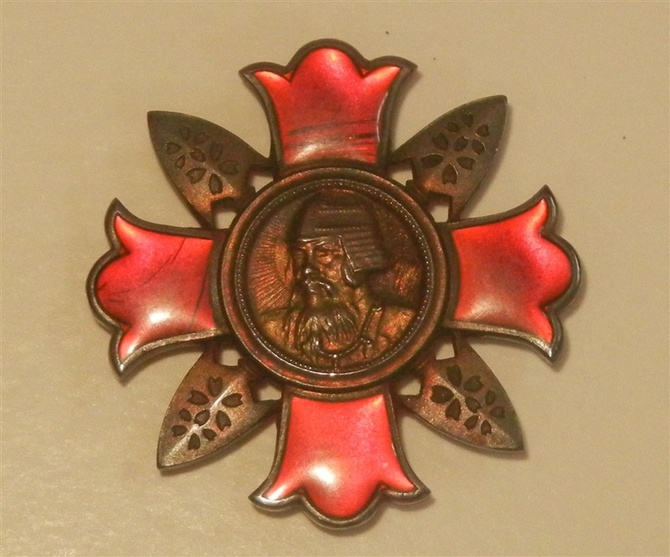 軍人傷痍記章。裏面には、甲種を示す「軍人傷痍記章／戦傷」と刻まれて