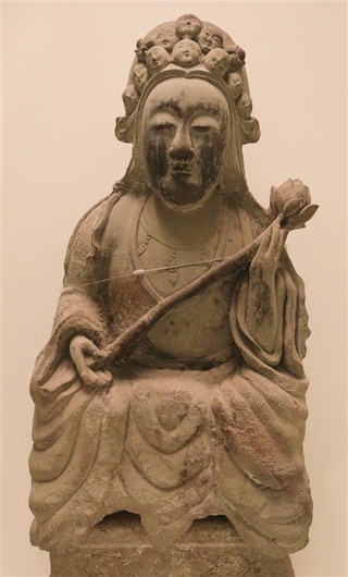 小田観音堂に伝来した「千手観音菩薩立像」。衣の美しさ、手の迫力に