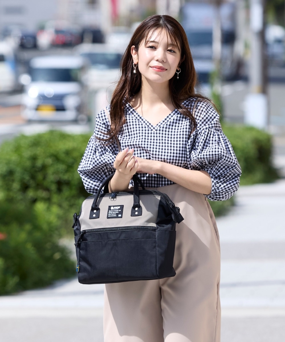 moz（モズ）10ポケットガバッと開く2層構造はっ水2WAYショルダー