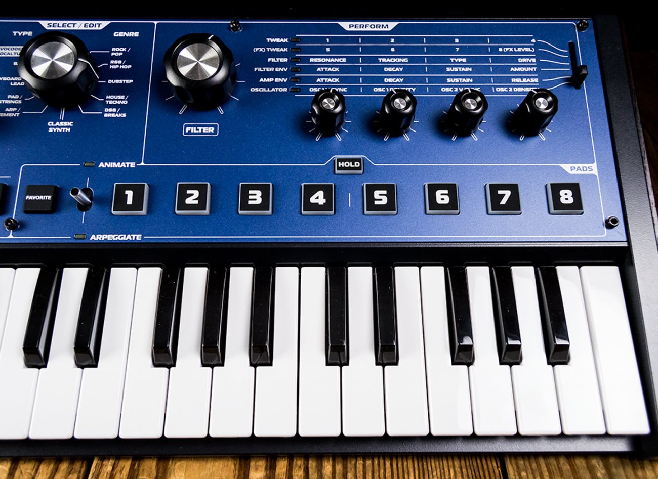 Novation MiniNova 37-Key Synthesizer