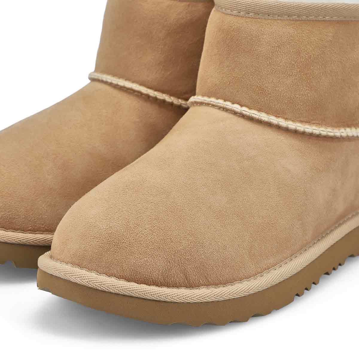 UGG Girl's Classic Mini II Sheepskin Boot - S | SoftMoc.com