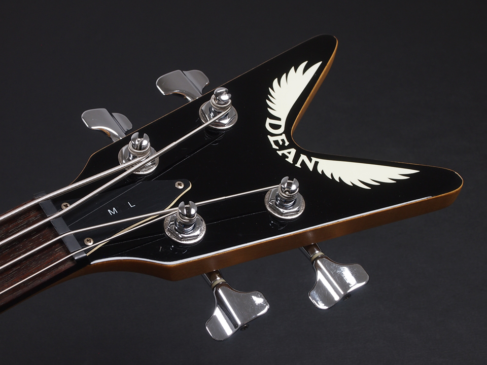DEAN ML Bass ソニックス特価 ￥76,800- ディーンの象徴と言えるML