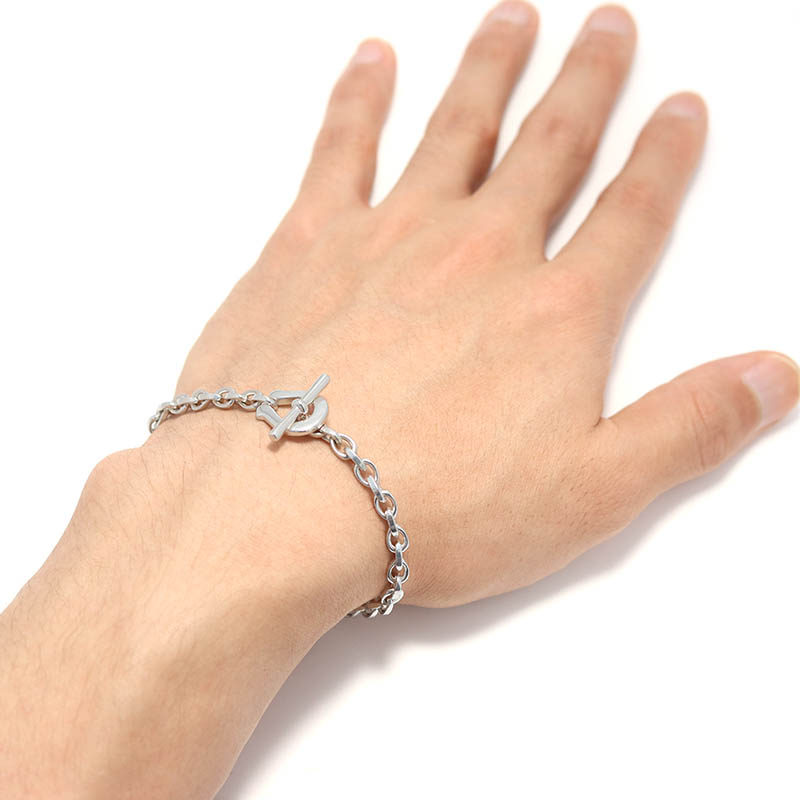 SYMPATHY OF SOUL（シンパシーオブソウル） Medium Horseshoe Toggle