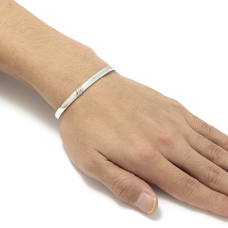 Suman Dhakhwa（スーマンダックワ） Silver 3Line Bangle（シルバー3