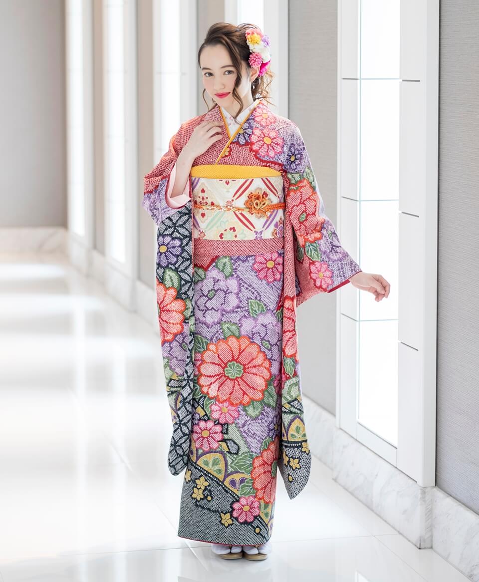 赤と黒に菊総絞り[FS0018] | 成人式振袖レンタル京都さがの館