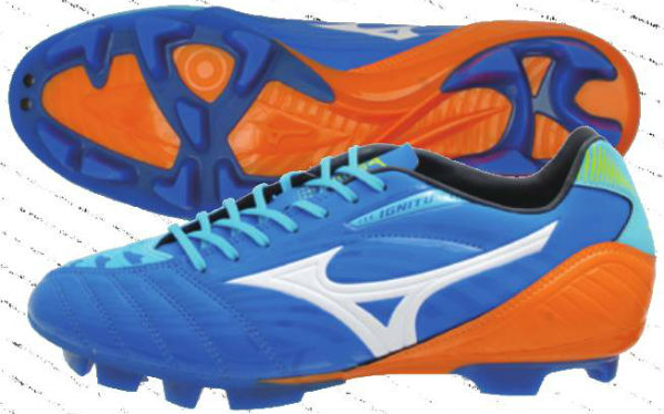 本田圭佑選手をサポートするミズノの最新スパイク | サカイク