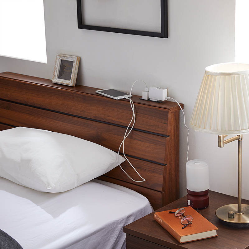 コーデ】深い眠りへ誘う！シックで落ち着きのある寝室コーディネート