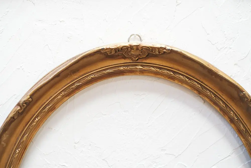 アンティーク額縁/楕円 立体的で繊細なレリーフが素晴らしく優雅な