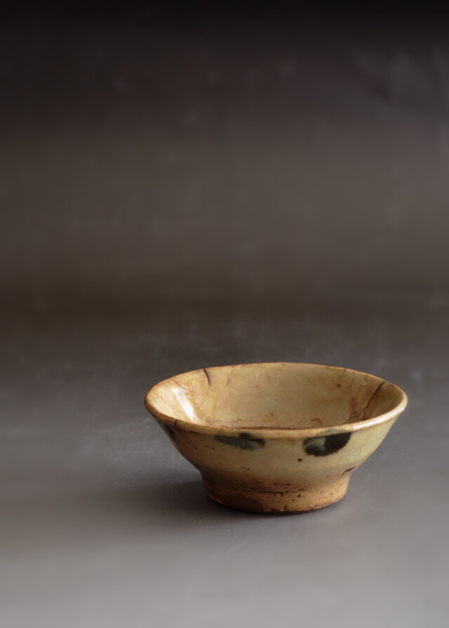 DT517 古陶磁器 安南 赤絵 皿 経33cm 古美術 DT517 古陶磁器 安南 赤絵