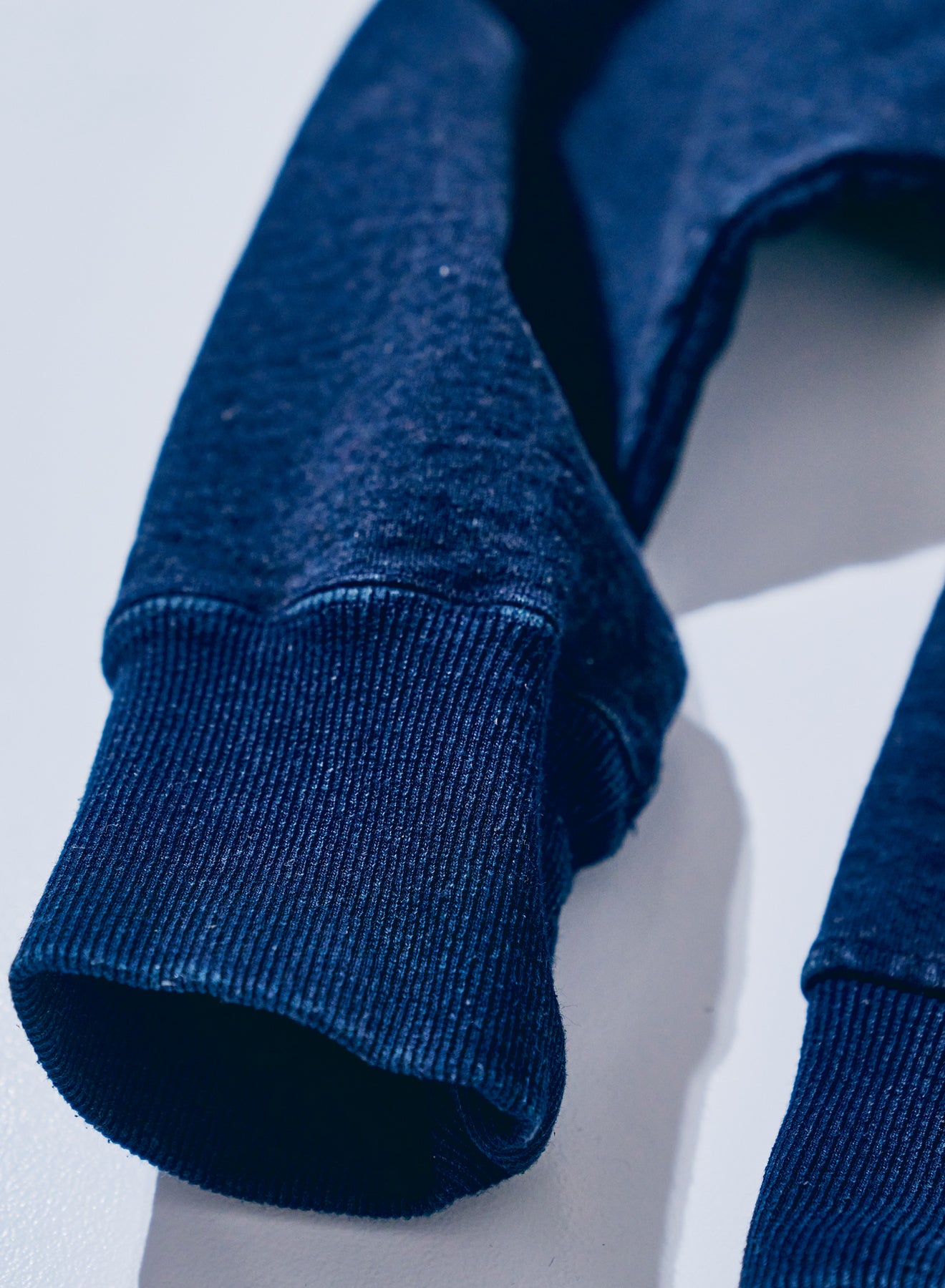 SIS25-102 柿渋染めインディゴスウェットトレーナー – SAMURAI JEANS