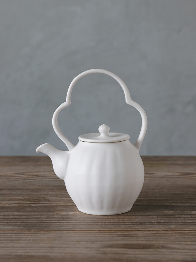 藤村佳澄変わり種取手 急須 ホワイト 300ml