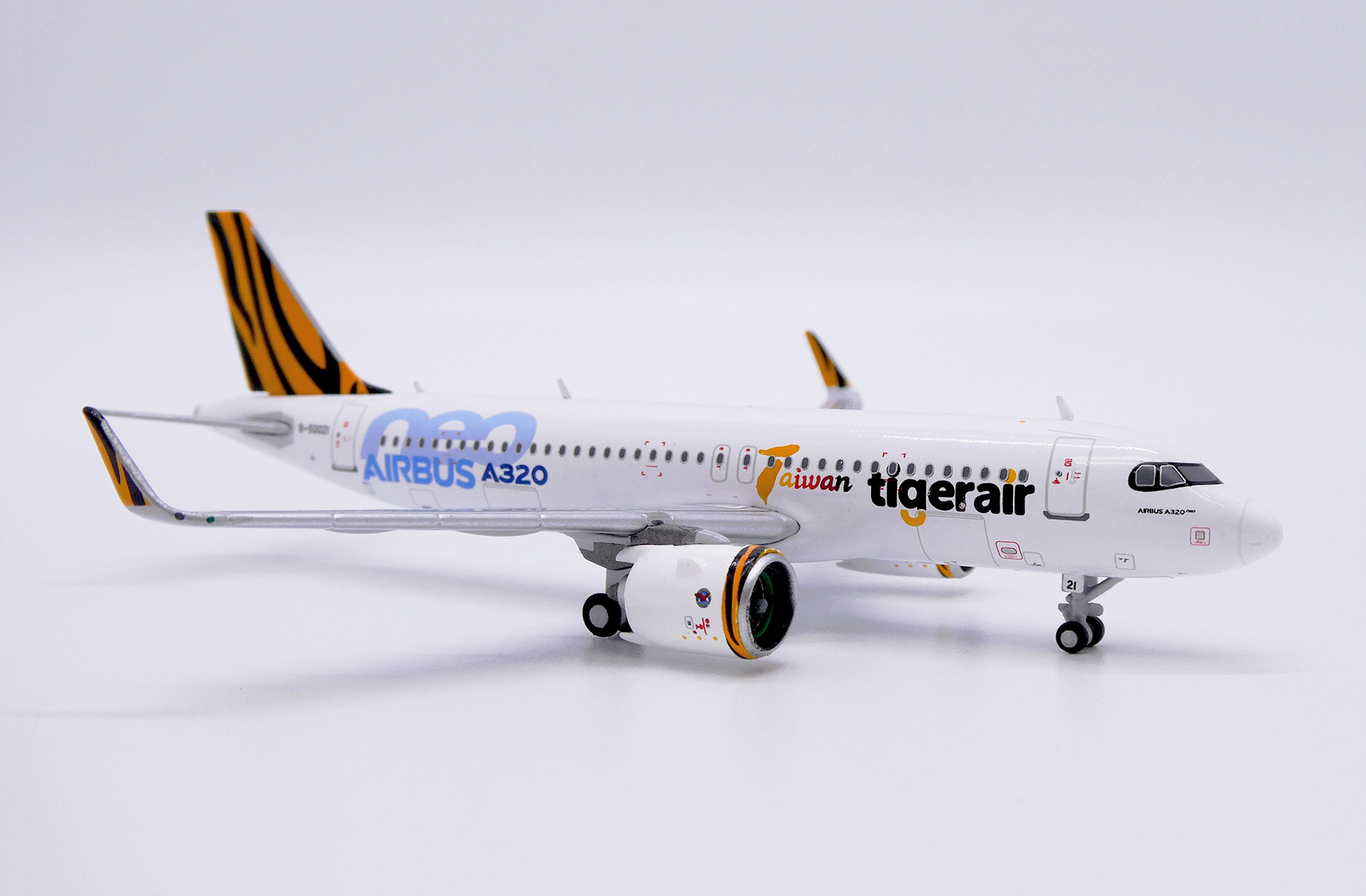 ScaleModelStore.com :: JC Wings 1:400 - XX4981 - Tigerair Taiwan