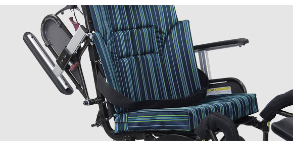 非課税】ティルト・リクライニング車椅子 くるーん KPFK-12 | 快適空間