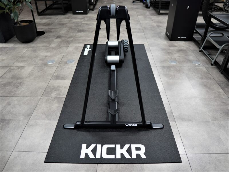 体験できます！Wahoo「KICKR ROLLR」脱着簡単スマートトレーナー