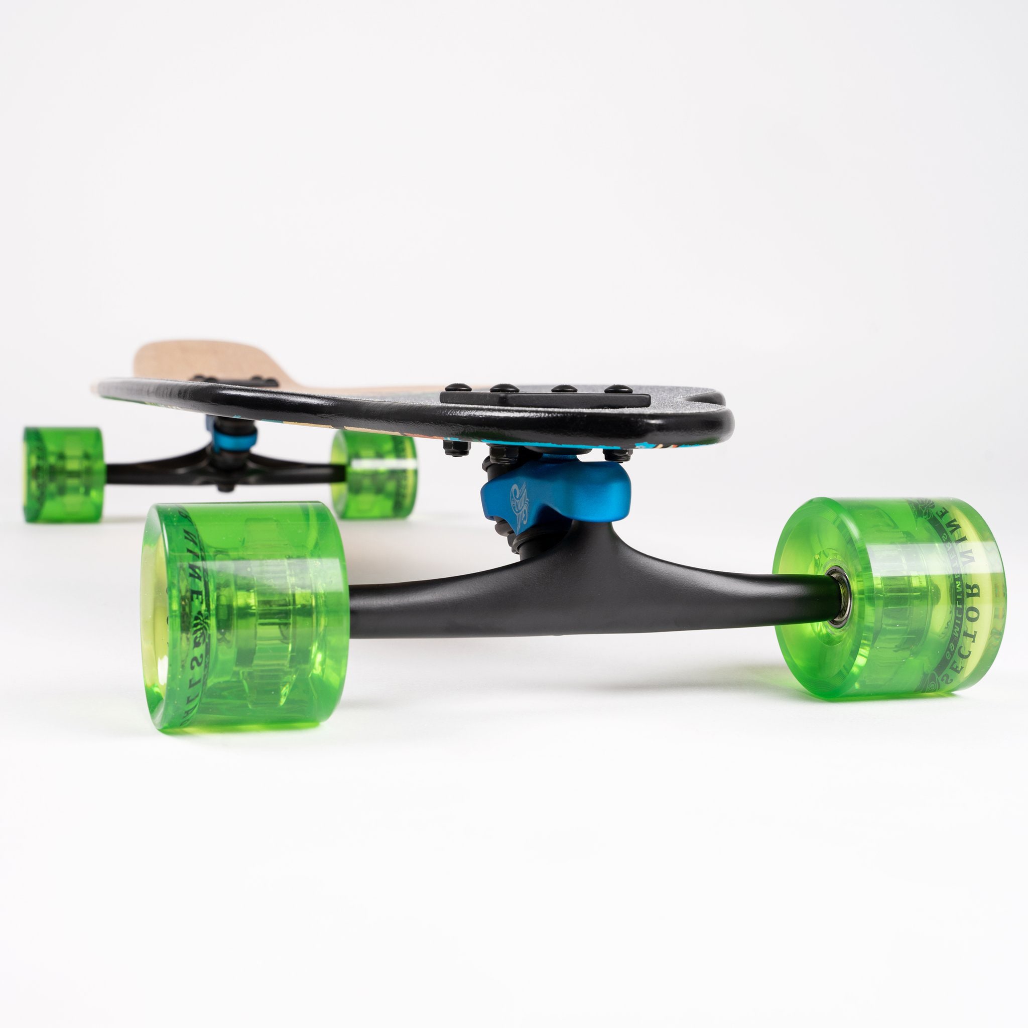 SECTOR 9 AINA STRIKER | CURVING Riding Style