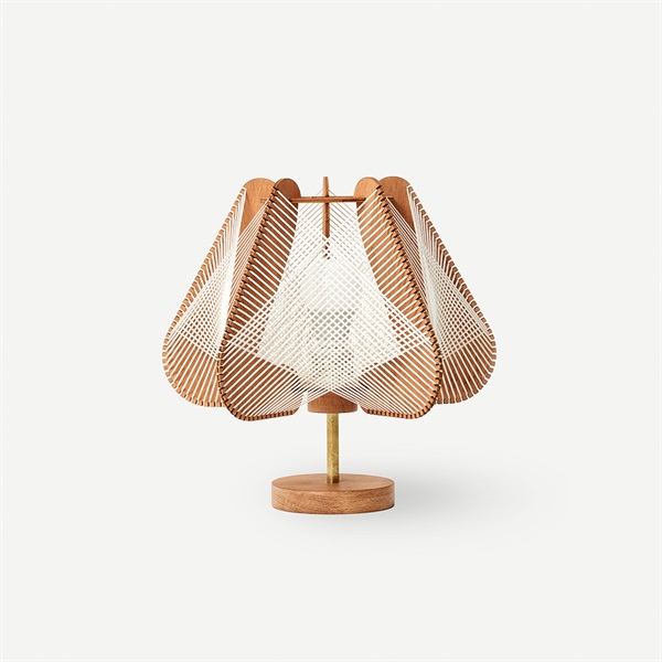 デスクランプ NOTOCA / QUADROLAFABLIGHT（ラファブライト） | 公式